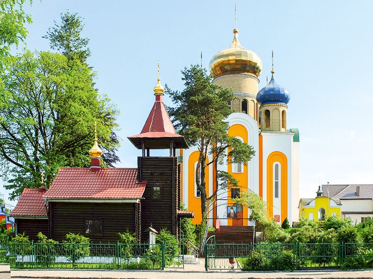 Собор Трех Святителей в Советске (113 км от Калининграда)